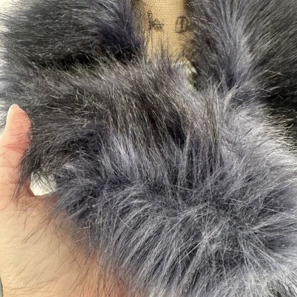 Club Monaco Faux Fur Pull‎ Through Scarf Black Collar Stole - Picture 5 of 9